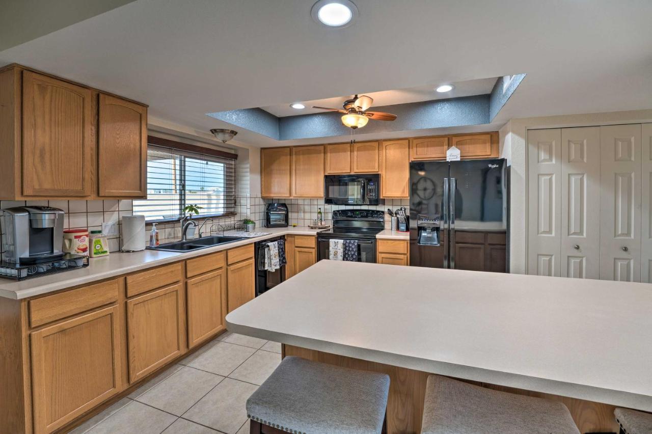 Lake Havasu City Oasis With Pool, 2 Mi To Downtown מראה חיצוני תמונה